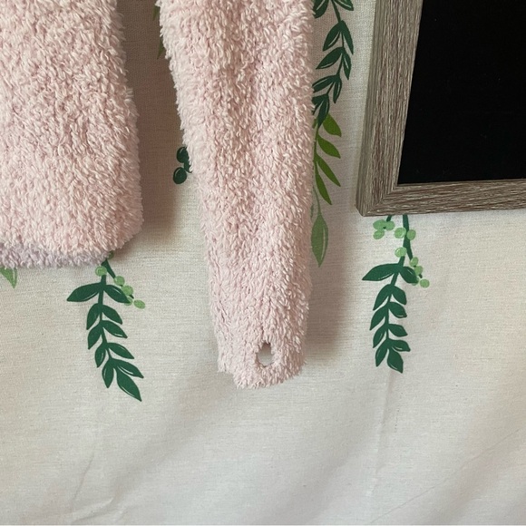 Size 7 GIRLS Fuzzy Sequin Unicorn Sweater with Finger Holes C2 - Picture 2 of 7